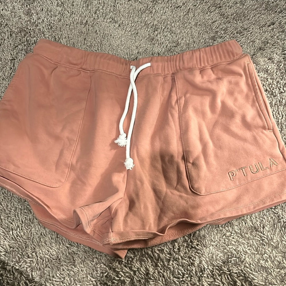 NWOT - Ptula shorts — size M.